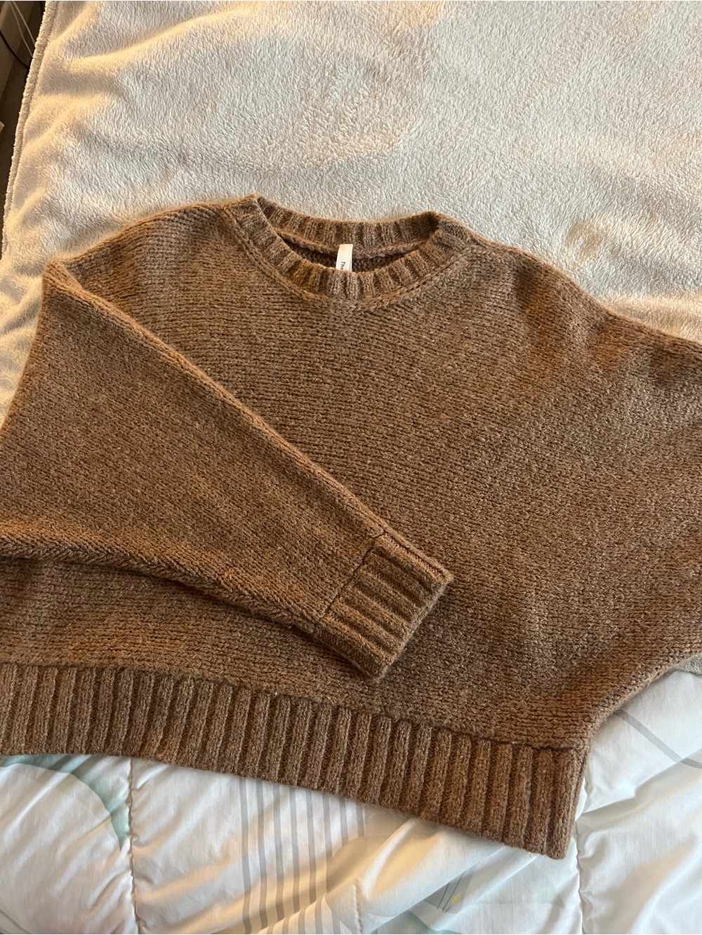 Aritzia | Group by Babaton Day Off Sweater - Picture 2 of 5